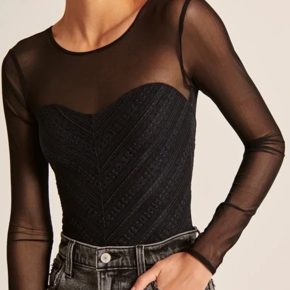 NWOT A&F Mesh and Lace Seamless Fabric Sweetheart Bodysuit